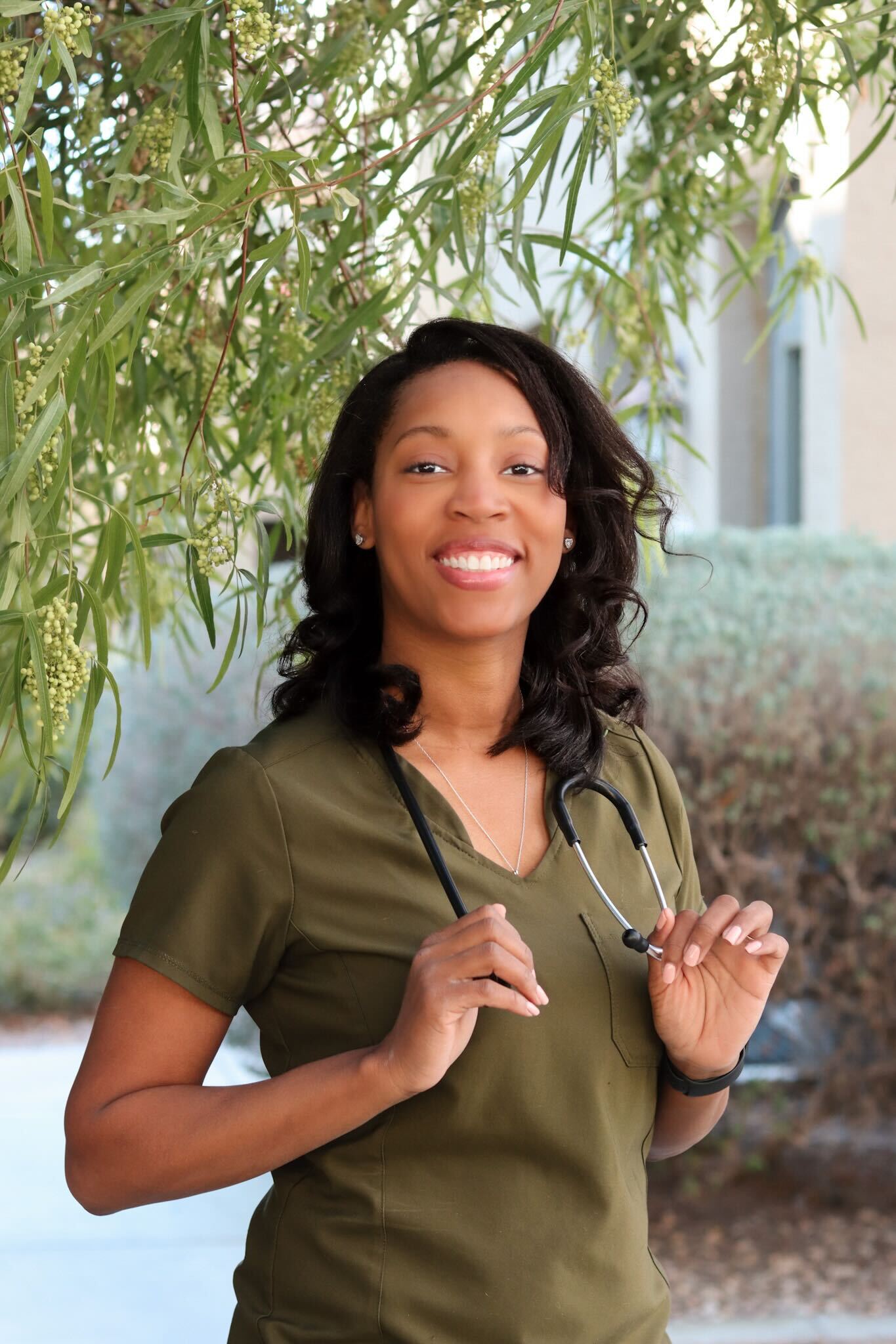 Jovanna Canty, DVM, headshot.